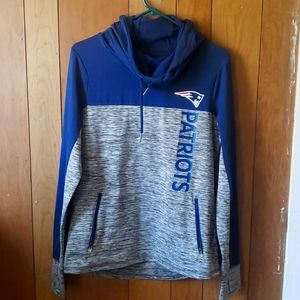 Navy blue NFL patriots pullover sweatshirt